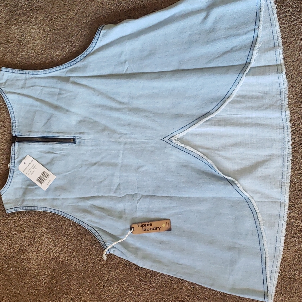 Hippie Laundry Chambray Denim Top NWT size Large - Picture 5 of 5